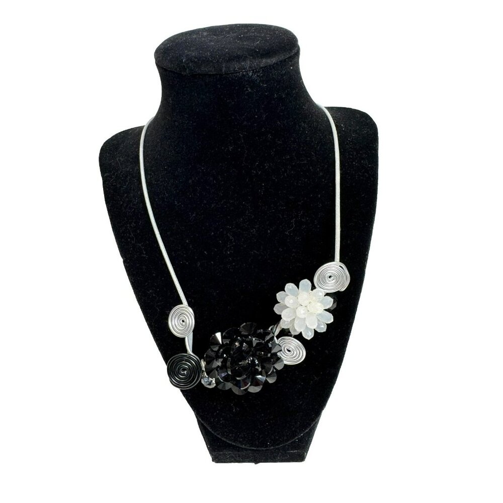 Bib Necklace Statement Jewelry Black White Floral Pendant Silver Tone Chain
